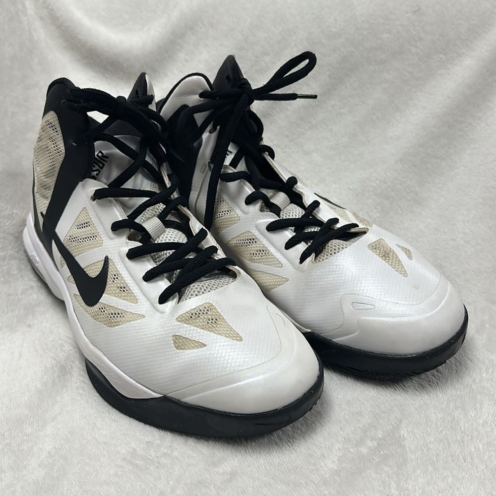 Nike Air Max Hyper Aggressive Basketball Sneakers, Black & White Women's 9.5